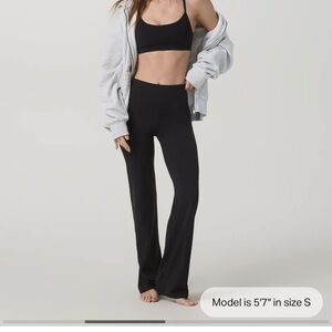 Vuori NWT Small AllTheFeels Straight Leg in Black